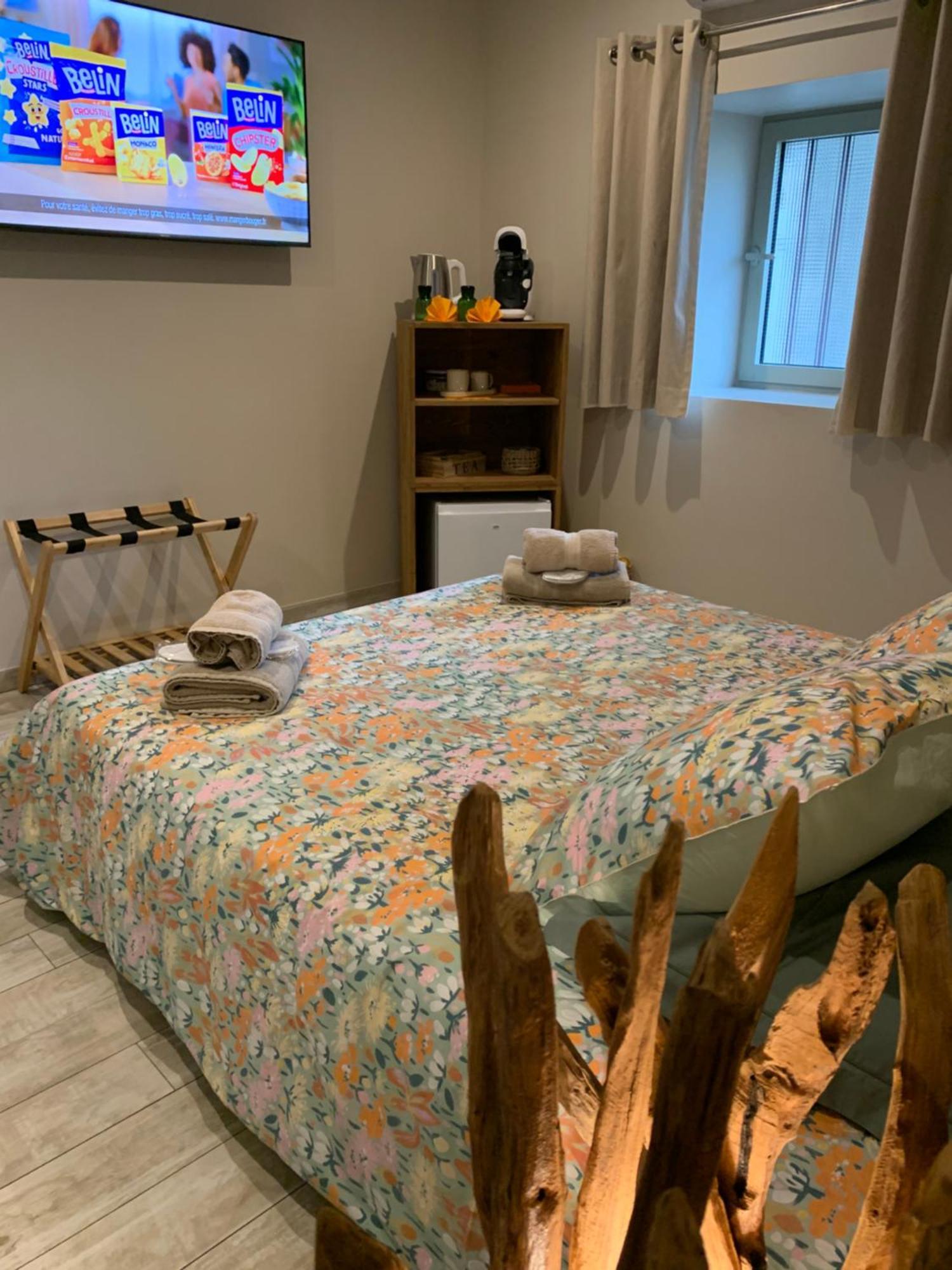 Bed and Breakfast Le Paon Bleu Annecy Poisy Zewnętrze zdjęcie